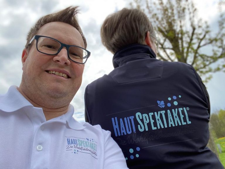 Teambekleidung Hautspektakel bedruckt von MW Textildruck